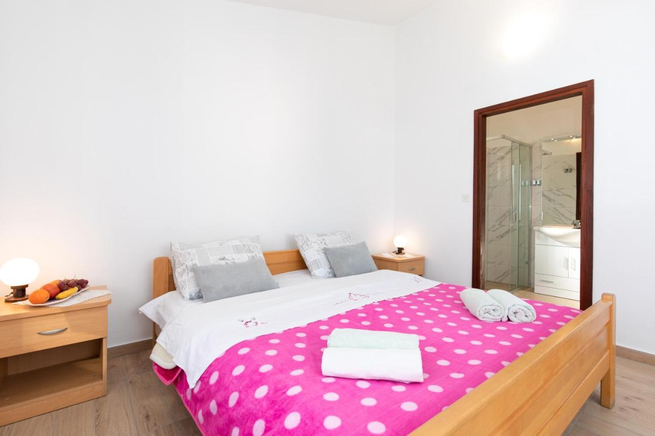 Bed And Breakfast Ema Krk Town Exterior photo