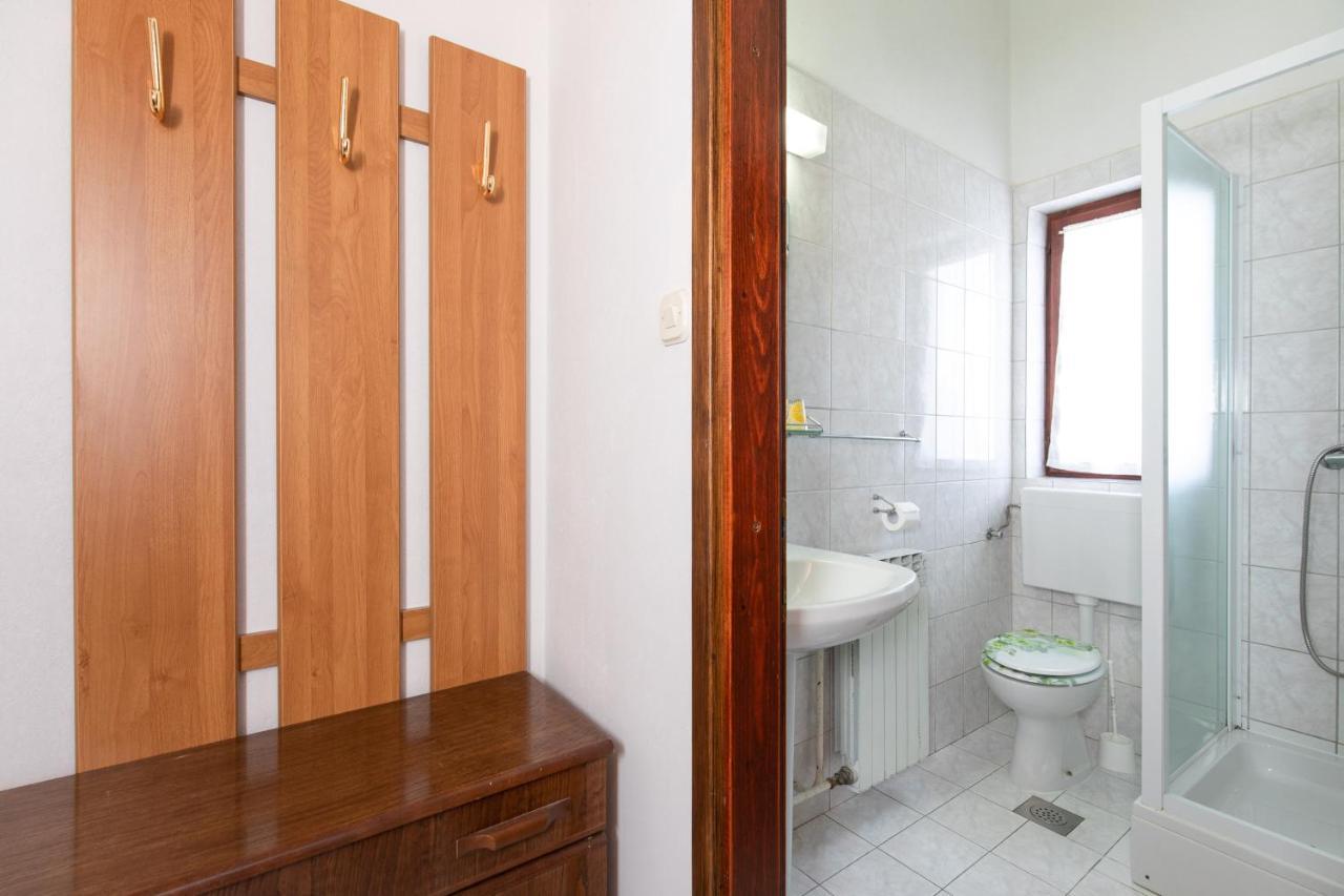 Bed And Breakfast Ema Krk Town Exterior photo