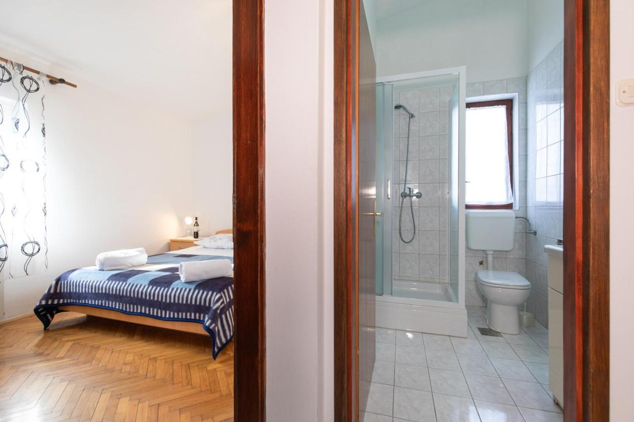 Bed And Breakfast Ema Krk Town Exterior photo