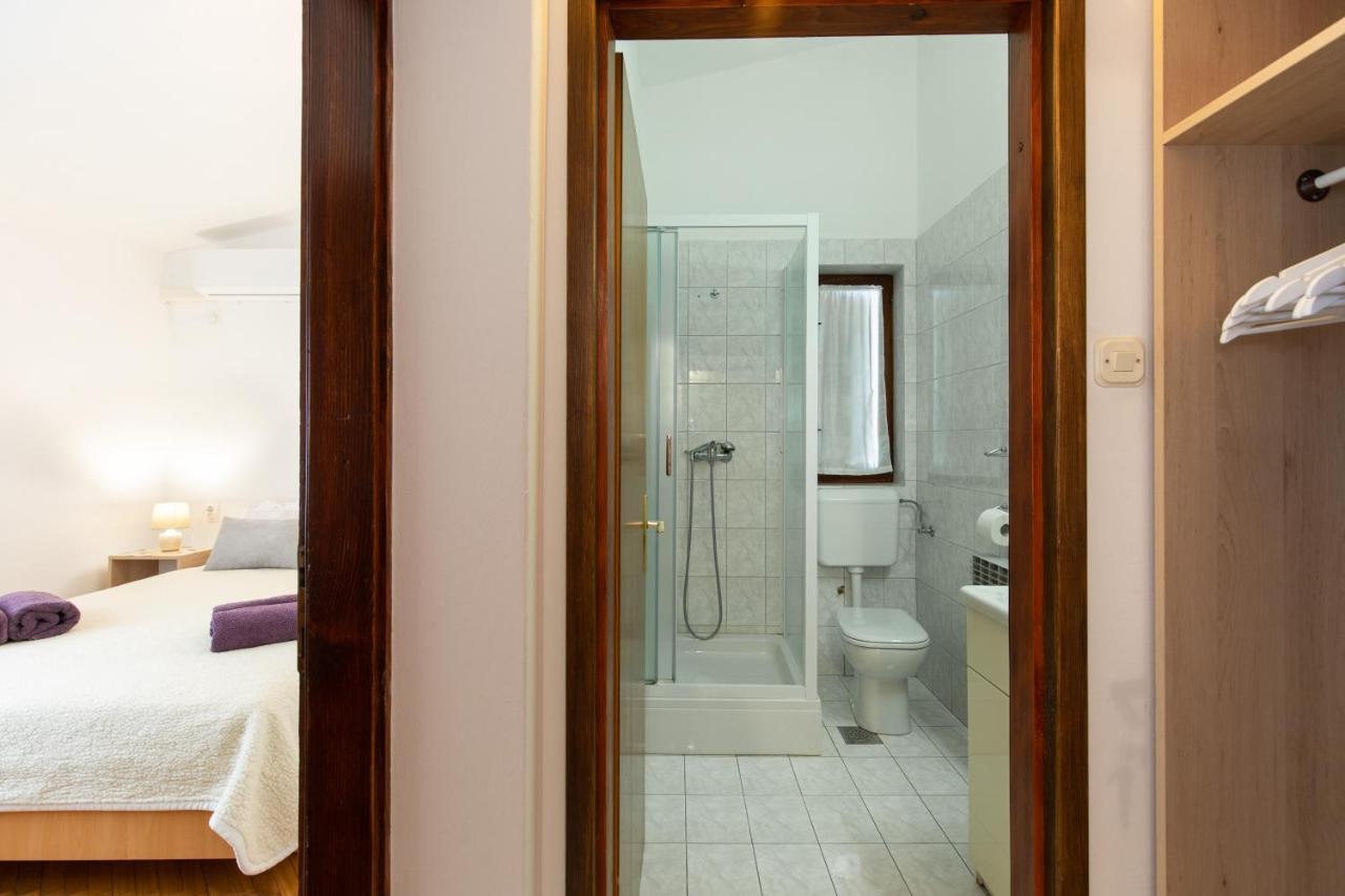 Bed And Breakfast Ema Krk Town Exterior photo
