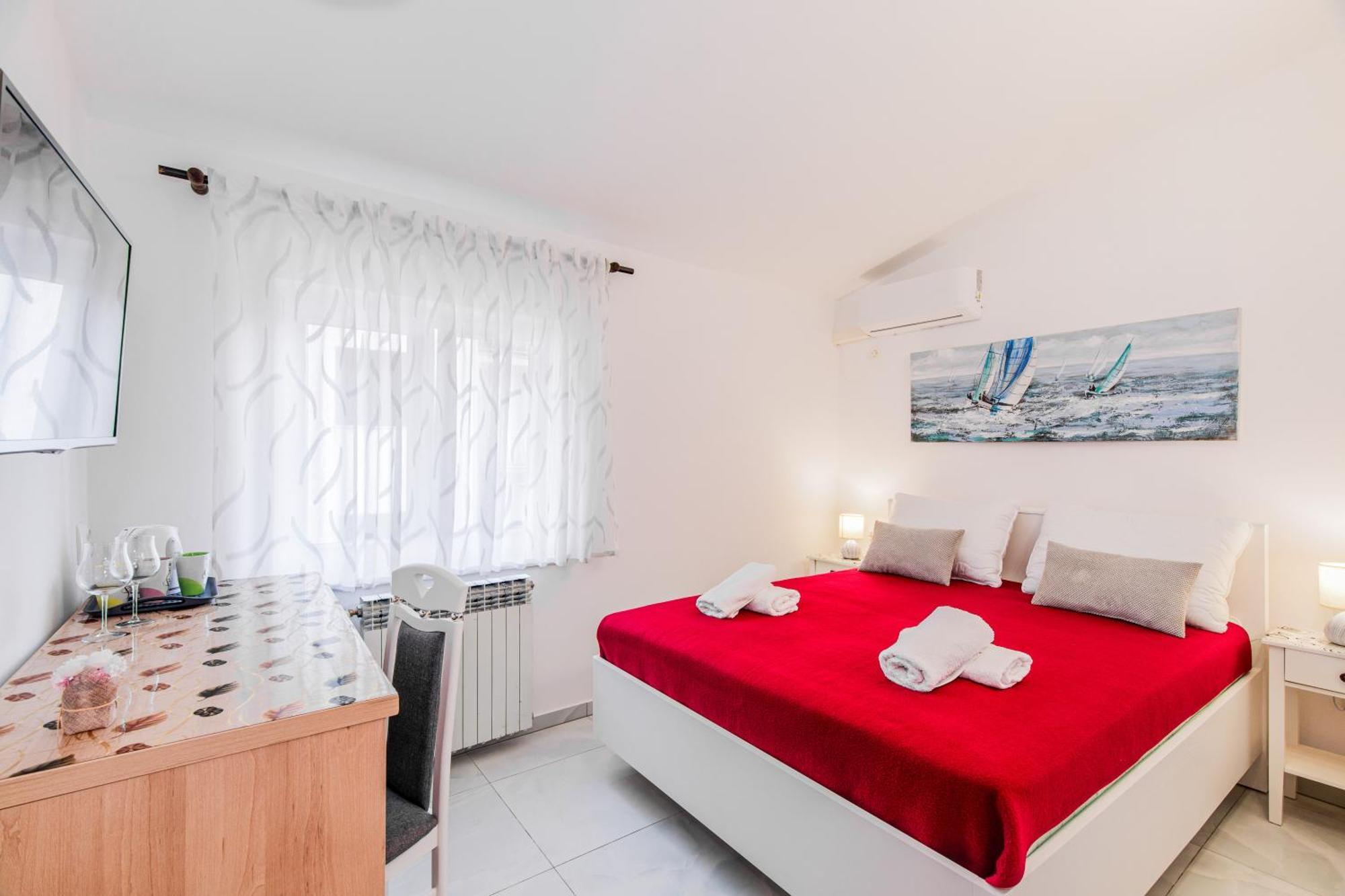 Bed And Breakfast Ema Krk Town Exterior photo